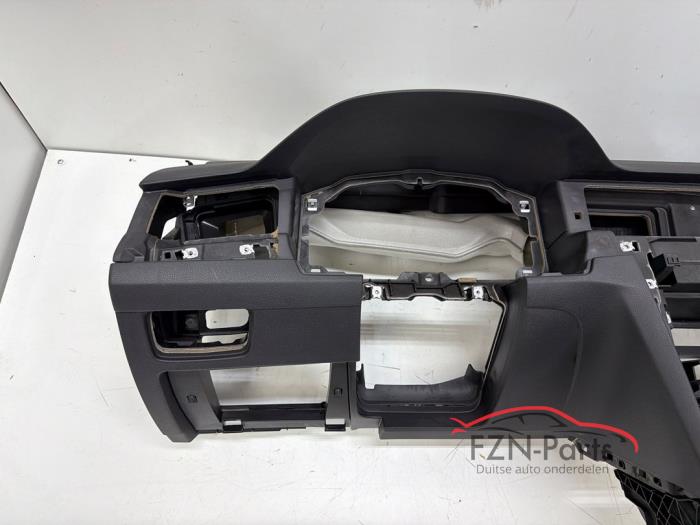 VW Passat B8 Dashboard Head-up