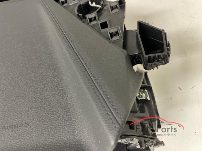 Audi E-Tron GT Airbagset+Dashboard HUD