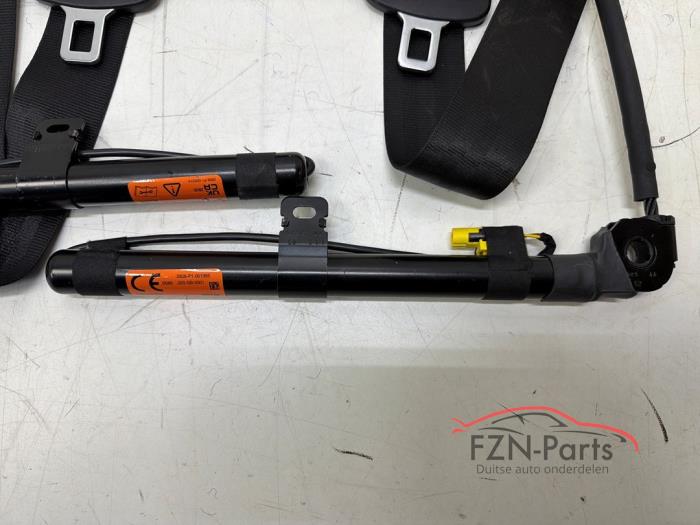 VW Tiguan 571 Gordelset voorzijde Links+Rechts