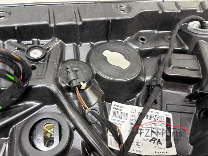 Mercedes-Benz W177 A-Klasse Ruitmechaniek met Speaker