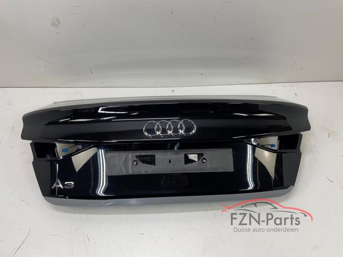Audi A3 8Y Sedan Achterklep LY9T