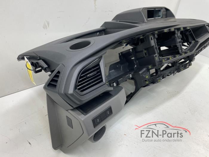 VW Transporter T6.1 Dashboard los met Tacho