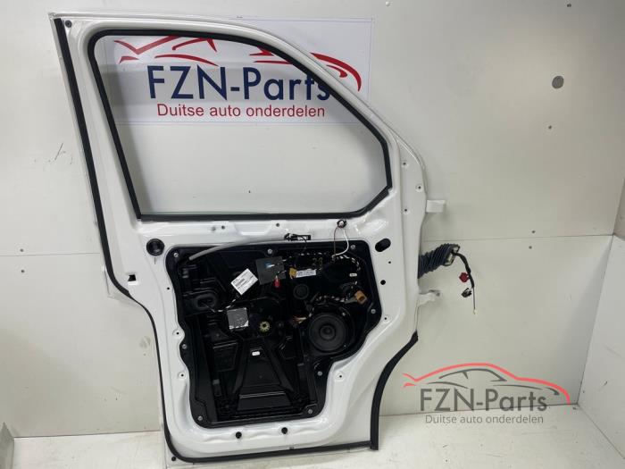 VW Transporter T6.1 Portier links LB9A