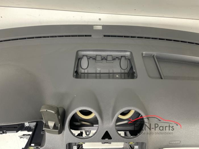 VW Caddy Dashboard los met telefoonhouder
