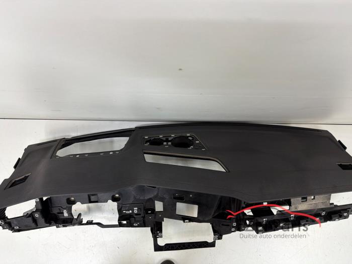 VW Touareg 760 Dashboard los HUD