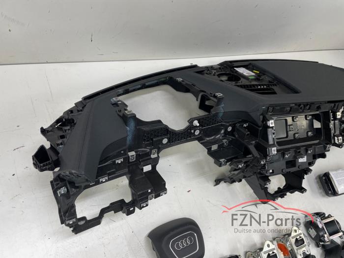 Audi E-Tron GT Airbagset+Dashboard HUD