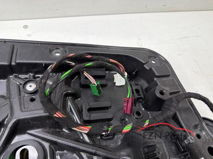 Mercedes-Benz W177 A-Klasse Ruitmechaniek met Speaker