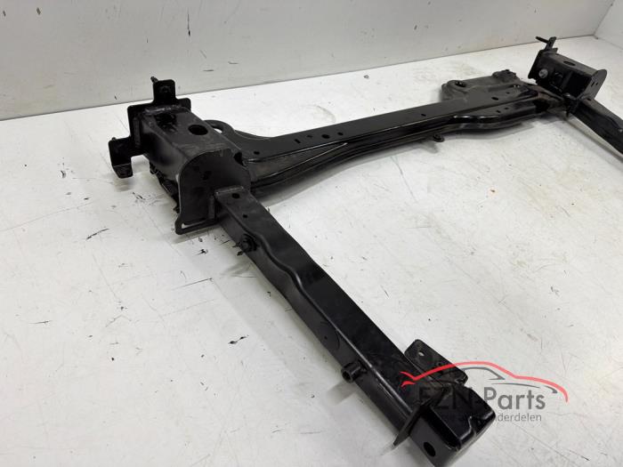 Mercedes-Benz W420 Citan subframe steun front