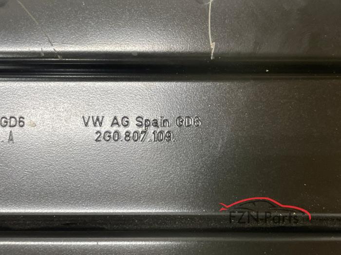 VW Polo 2G Bumperbalk voor met onderstrip