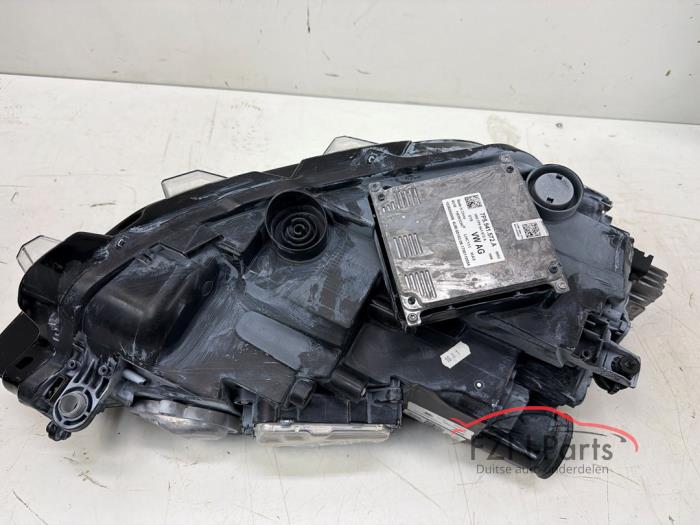 VW Golf Sportsvan Facelift VOLLED Koplamp Links
