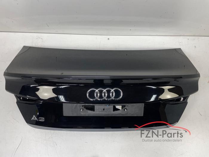 Audi A3 8Y Sedan Achterklep LY9T