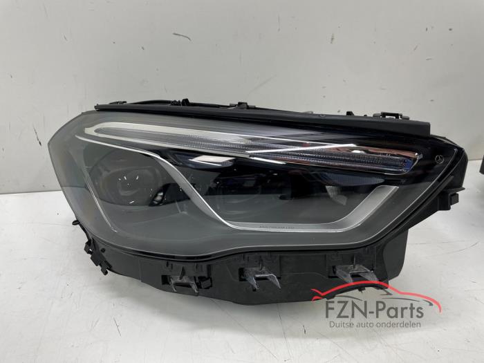 MB GLA-Klasse Facelift Koplamp Multibeam LED Rechts