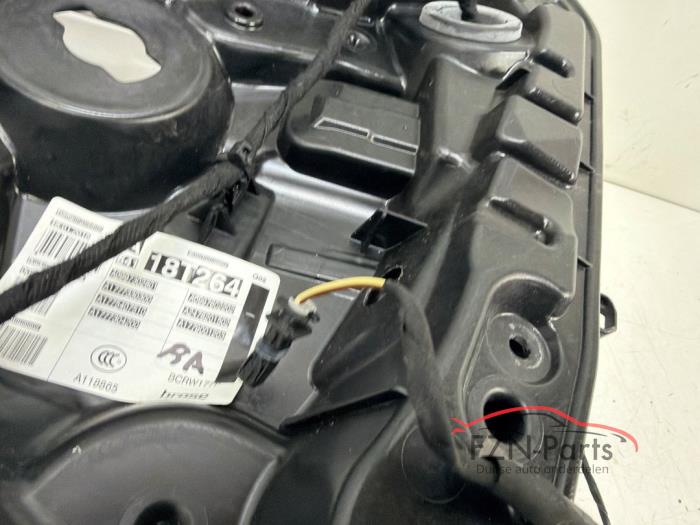 Mercedes-Benz W177 A-Klasse Ruitmechaniek met Speaker