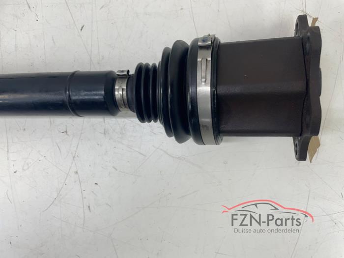 VW Passat B8 Aandrijfas Rechts-voor