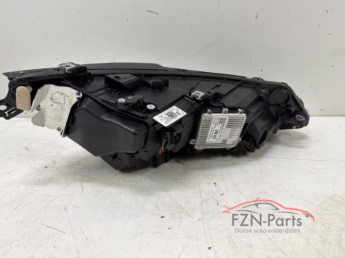 VW Golf 8 Facelift Koplamp Volled links