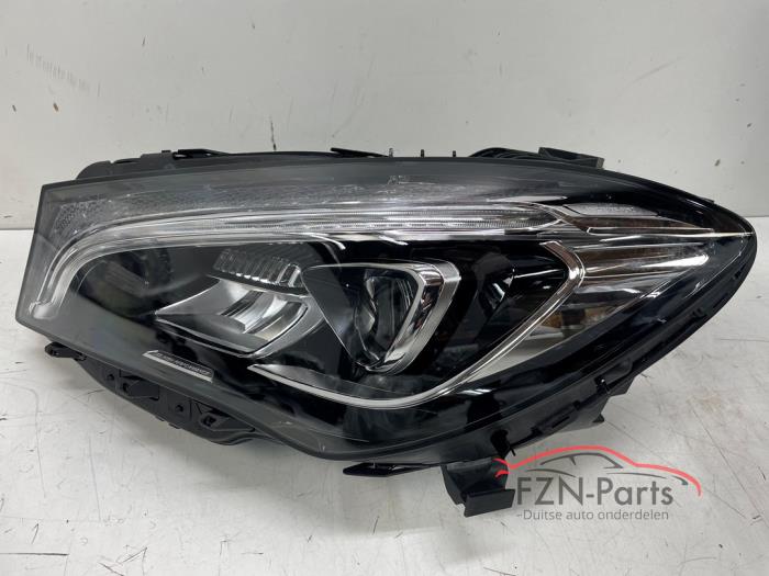 MB Cla A117 facelift Koplamp Links High Performence