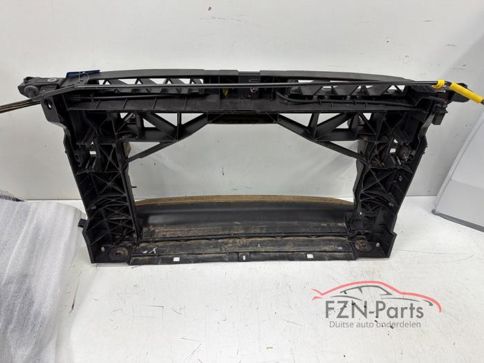 Seat Leon 5F Front Met sloten