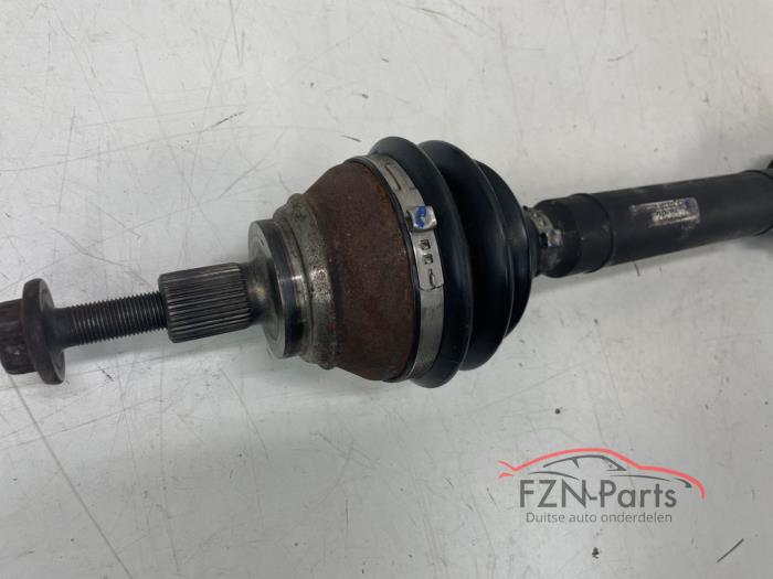 VW Passat B7 Aandrijfas Rechts-voor