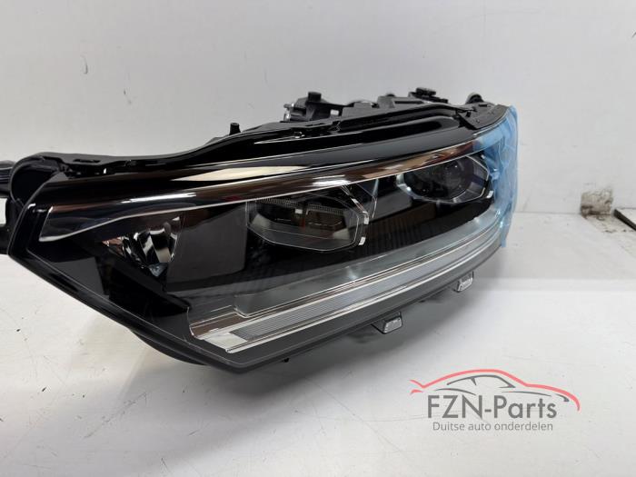 VW T-Roc Facelift Koplamp IQ-Led Links Geleider gescheurd