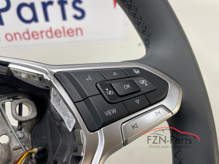 VW Golf 8 Stuur MF+ACC+VIEW Verwarmd Leer