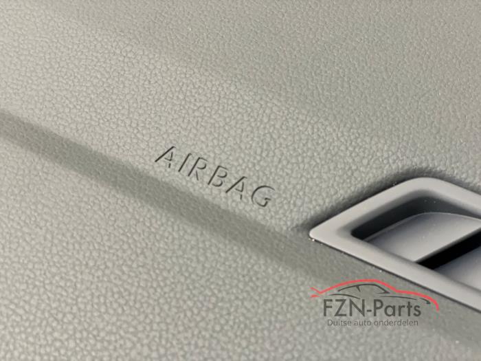 VW Polo 2G Zwacht Dashboard Aqua Graphite Beats