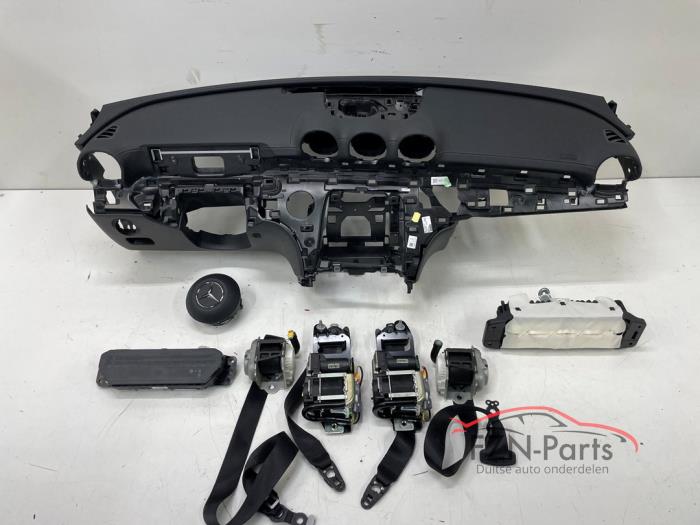 Mercedes-Benz C-Klasse W206 Airbagset+Dashboard Leer