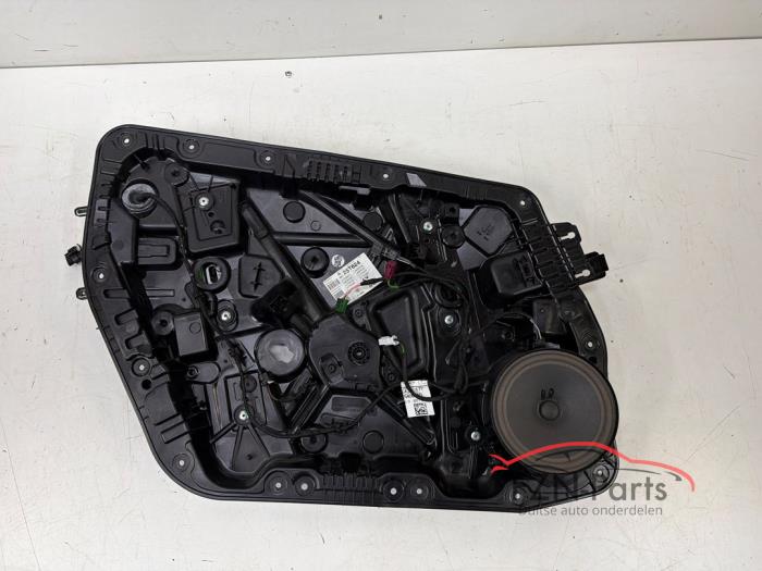 Mercedes-Benz W177 A-Klasse Ruitmechaniek met Speaker