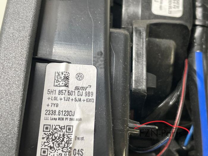 VW Golf 8 Spiegel FL Links Side