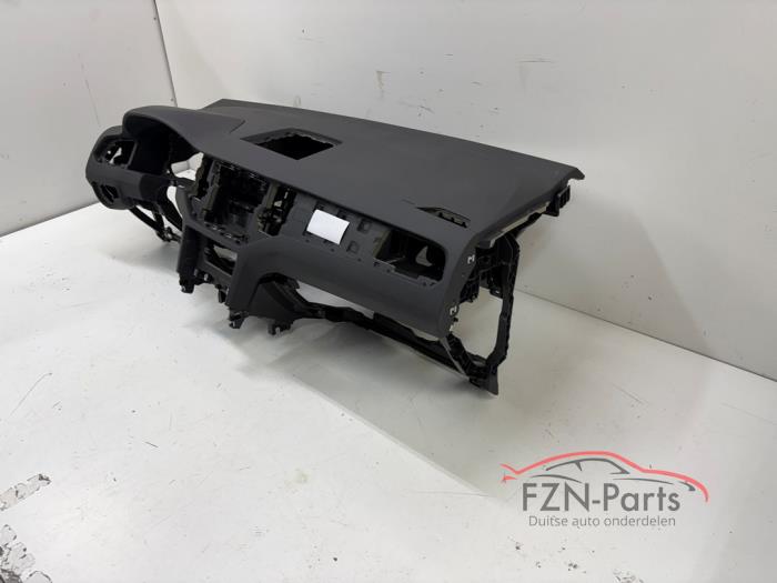 VW Golf Sportsvan Dashboard Origineel los
