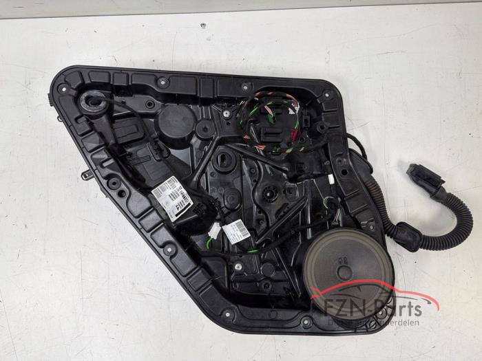 Mercedes-Benz W177 A-Klasse Ruitmechaniek met Speaker