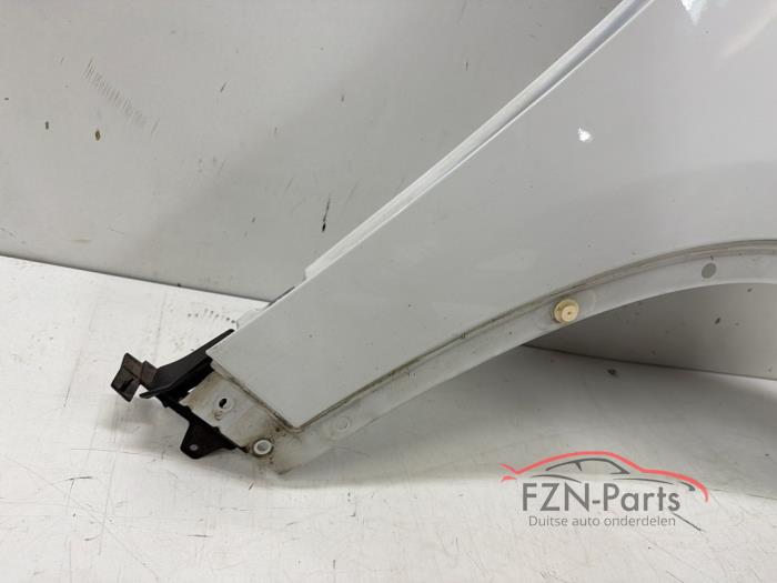 BMW X1 F48 Zijscherm Rechts Lichte lakschade Restyle deukje