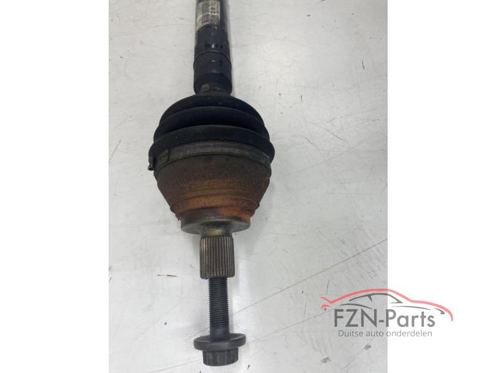 VW Passat B8 Aandrijfas Rechts-voor