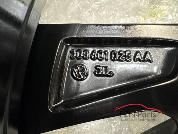 VW Passat B8 Lichtmetalen Velgen set 4x Adelaide 19 inch