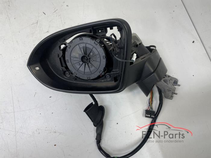 VW Passat B8 Spiegel Links Side