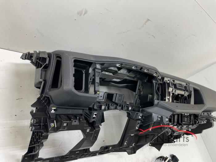 VW Crafter 7C Facelift Dashboard los tachovoorbereiding