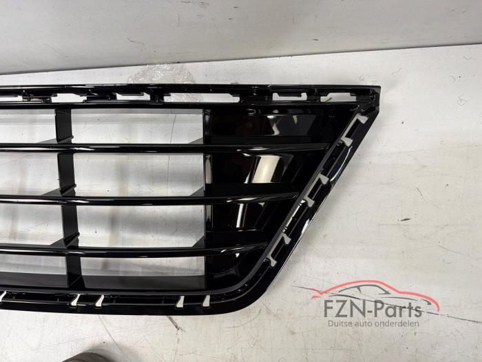 VW Golf 7 R voorbumper Inleg Hoogglanszwart
