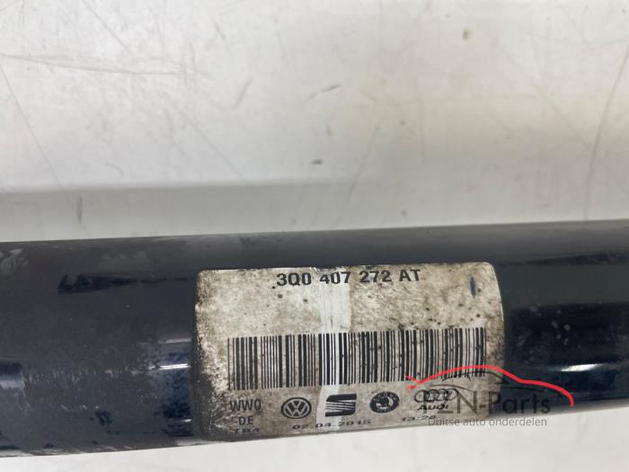 VW Passat B8 Aandrijfas Rechts-voor