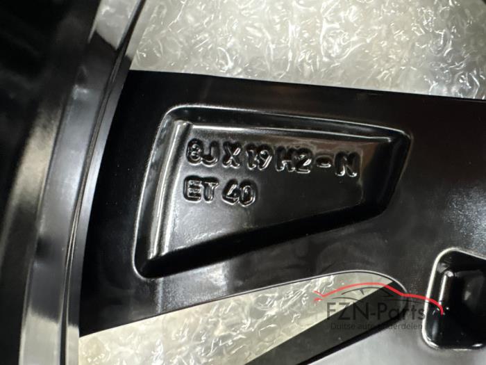 VW Passat B8 Lichtmetalen Velgen set 4x Adelaide 19 inch