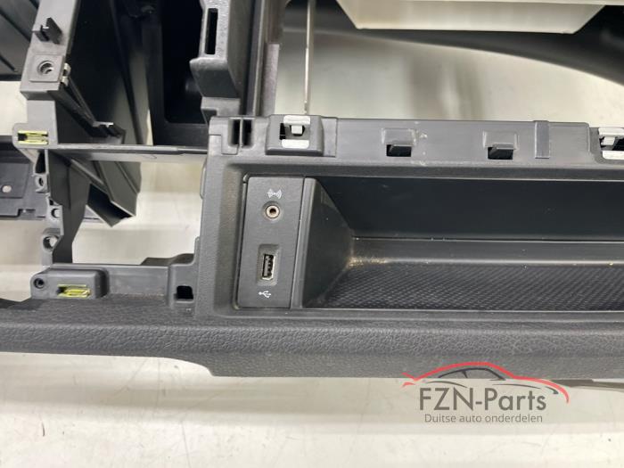VW Transporter T6 Dashboard los