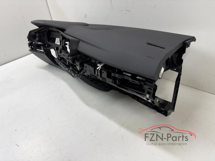 VW Volkswagen Golf 8 8.5 Facelift Dashboard