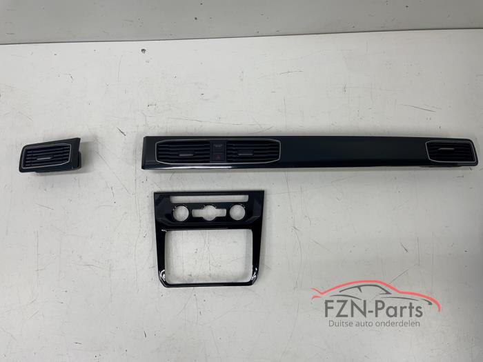 VW Caddy 2K5 Life Dashboard inleg set Luchtroosters