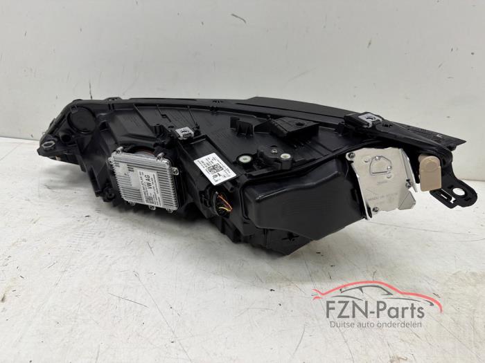 VW Golf 8 Facelift Koplamp Volled rechts