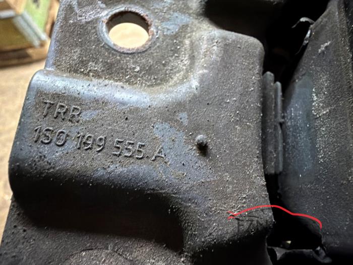 VW UP! Motorsteun bakzijde