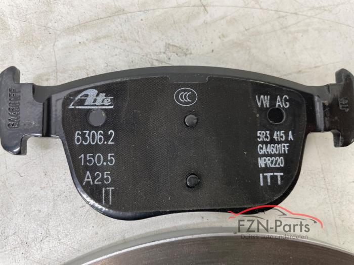 VW Golf 8 5H Remschijven + remblokken achterzijde