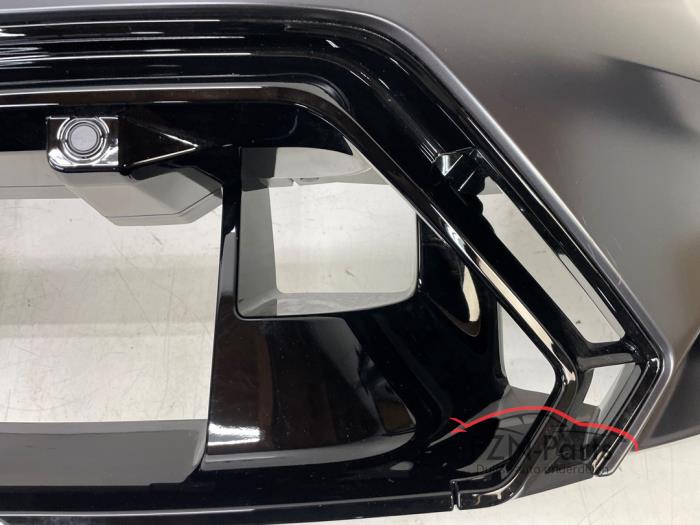 BMW M5 G90 Voorbumper 6PDC grijs