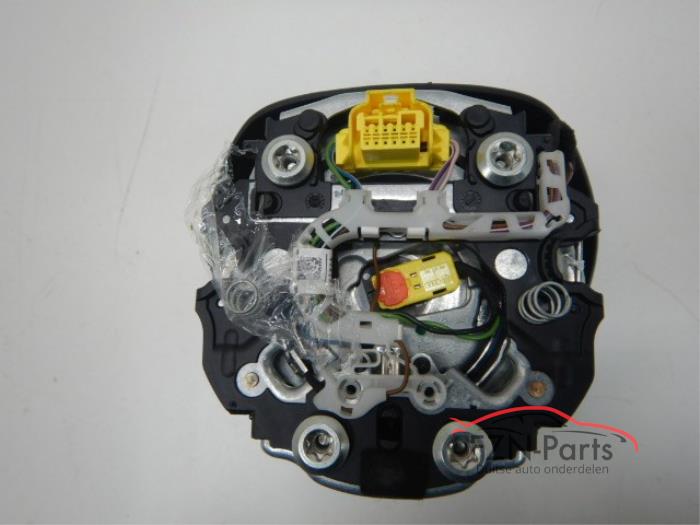 VW Golf 7 Stuurairbag met lichte schade