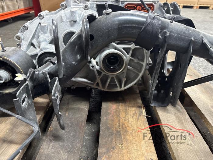 VW Volkswagen ID7 Elektromotor compleet met subframe motor