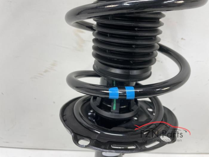 VW Golf 8 Wielophanging Veerpoot fusee Links-voor