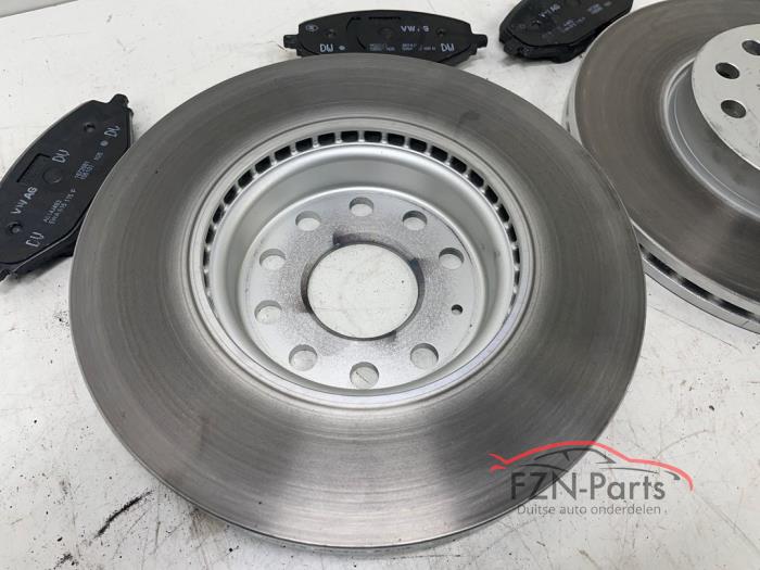 VW Golf 8 Remset schijven blokken voorzijde