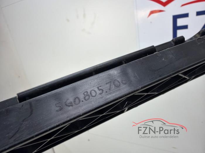 VW Golf 7 Bumpergeleider Midden-voor